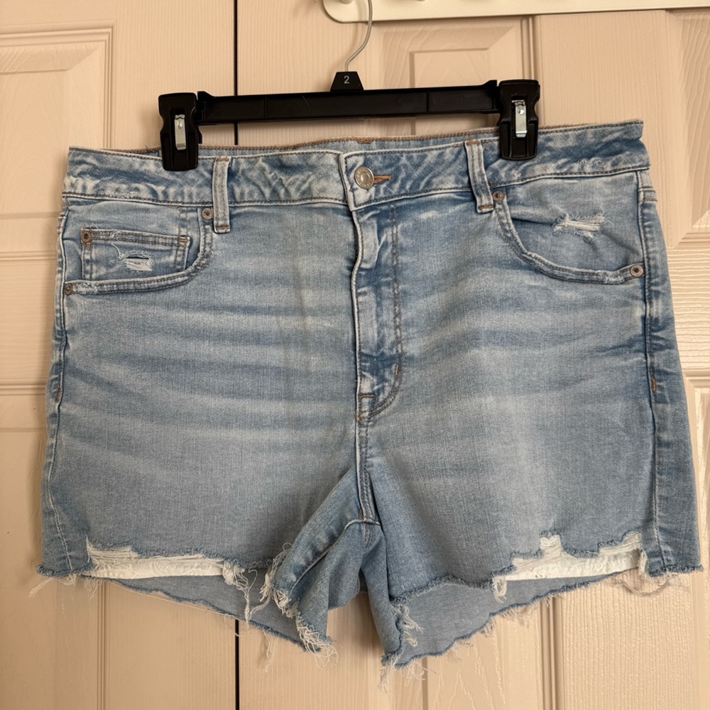 American Eagle Women’s Size 18 Denim Shorts Distressed Stretch Blue-NWT  $59.95